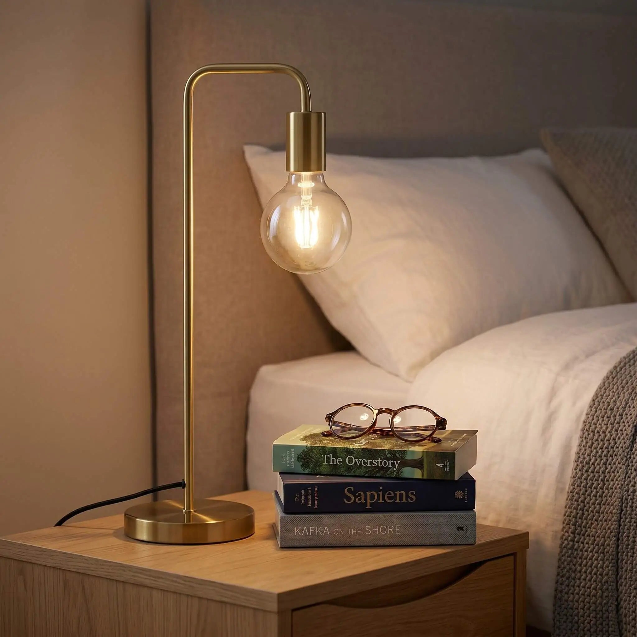The Warm Glow Brass Lamp