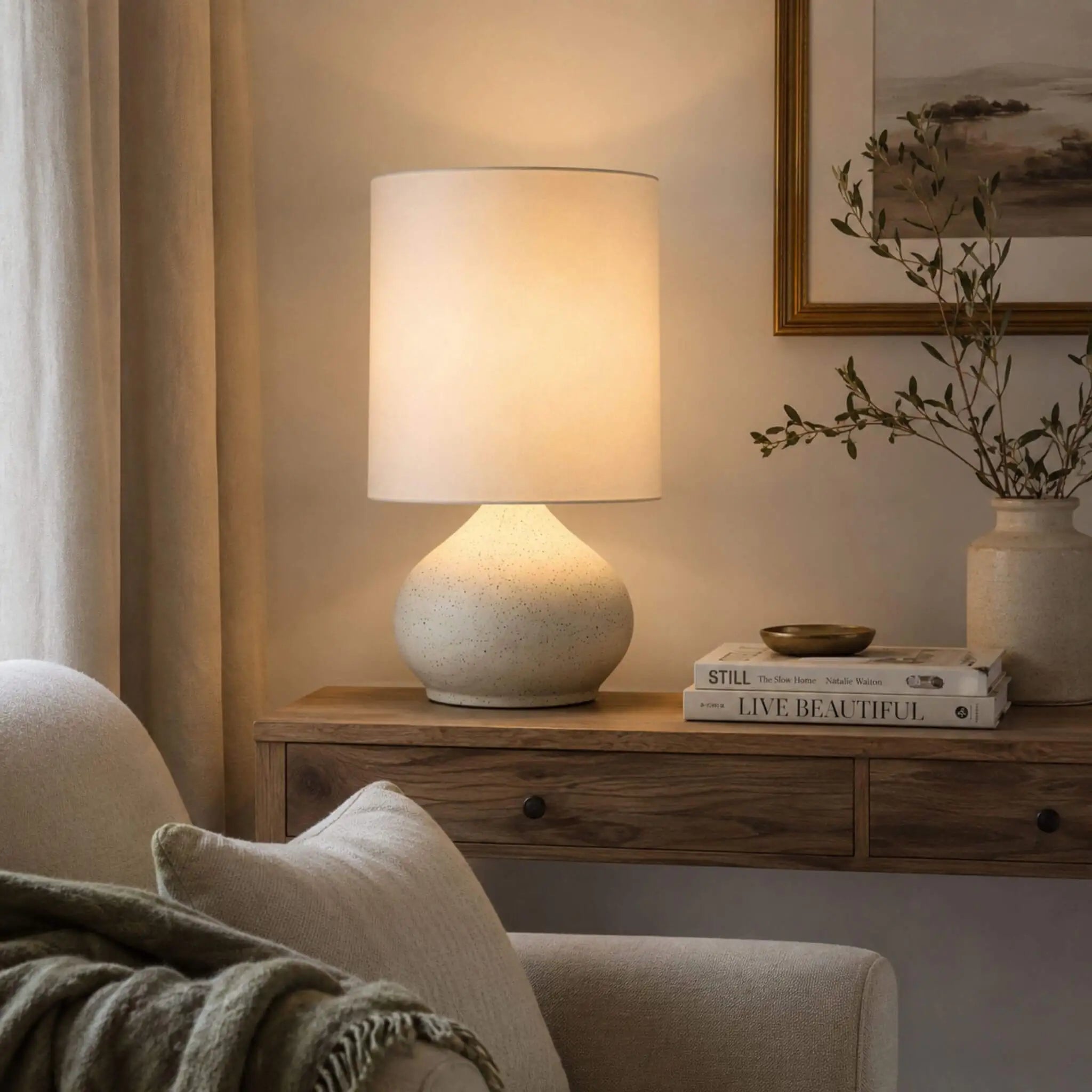 The Quiet Glow Ceramic Lamp