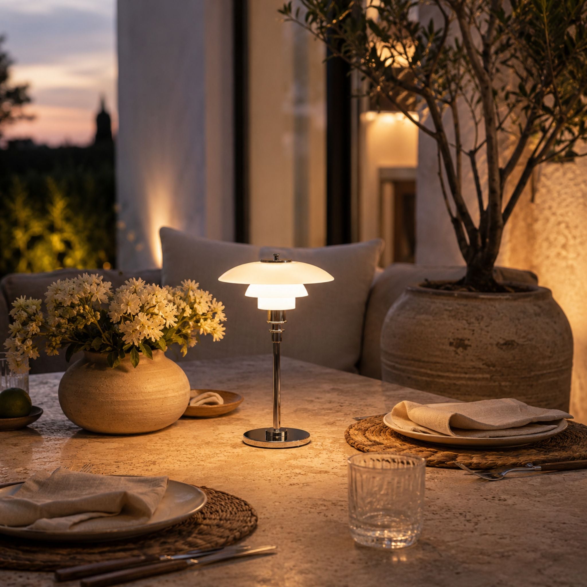 The Aurora Glow Cordless Lamp
