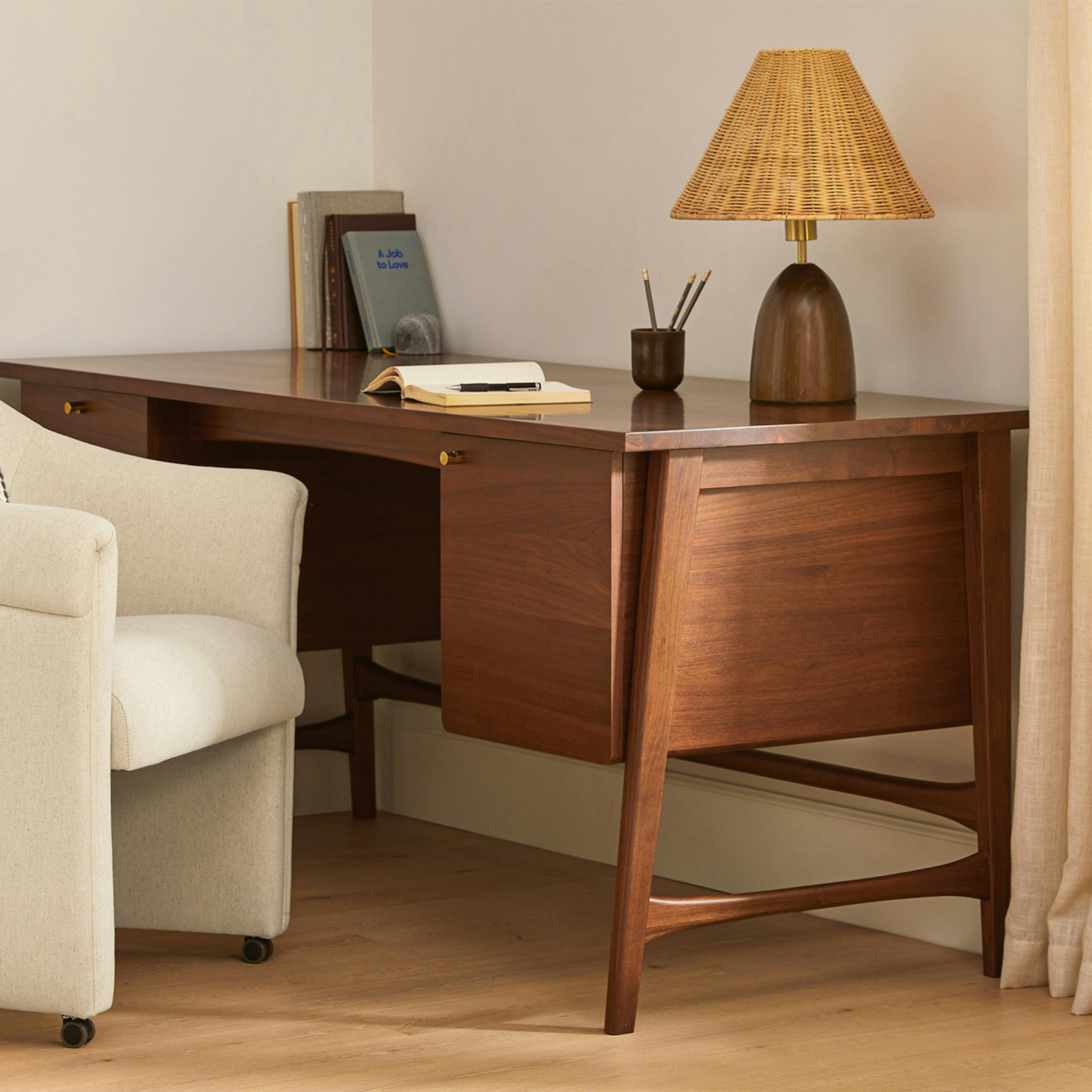 The Woven Glow Table Lamp