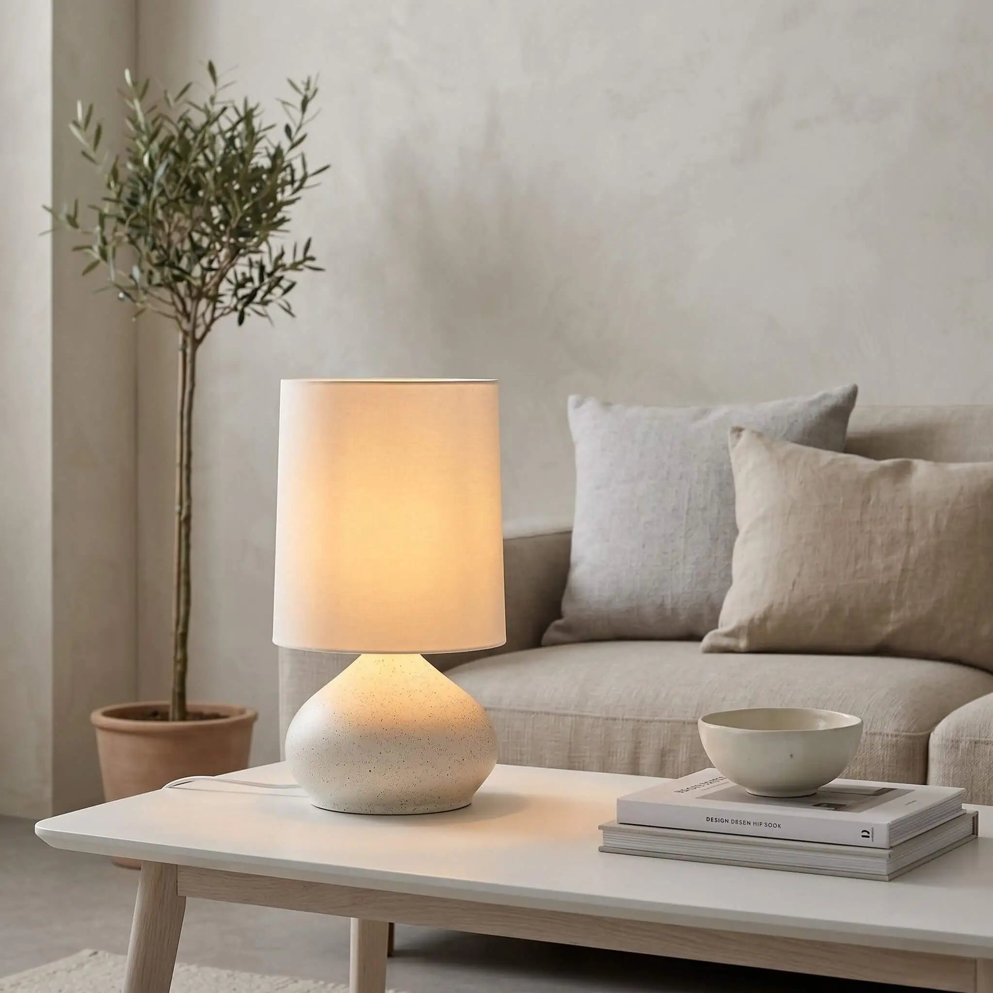 The Quiet Glow Ceramic Lamp