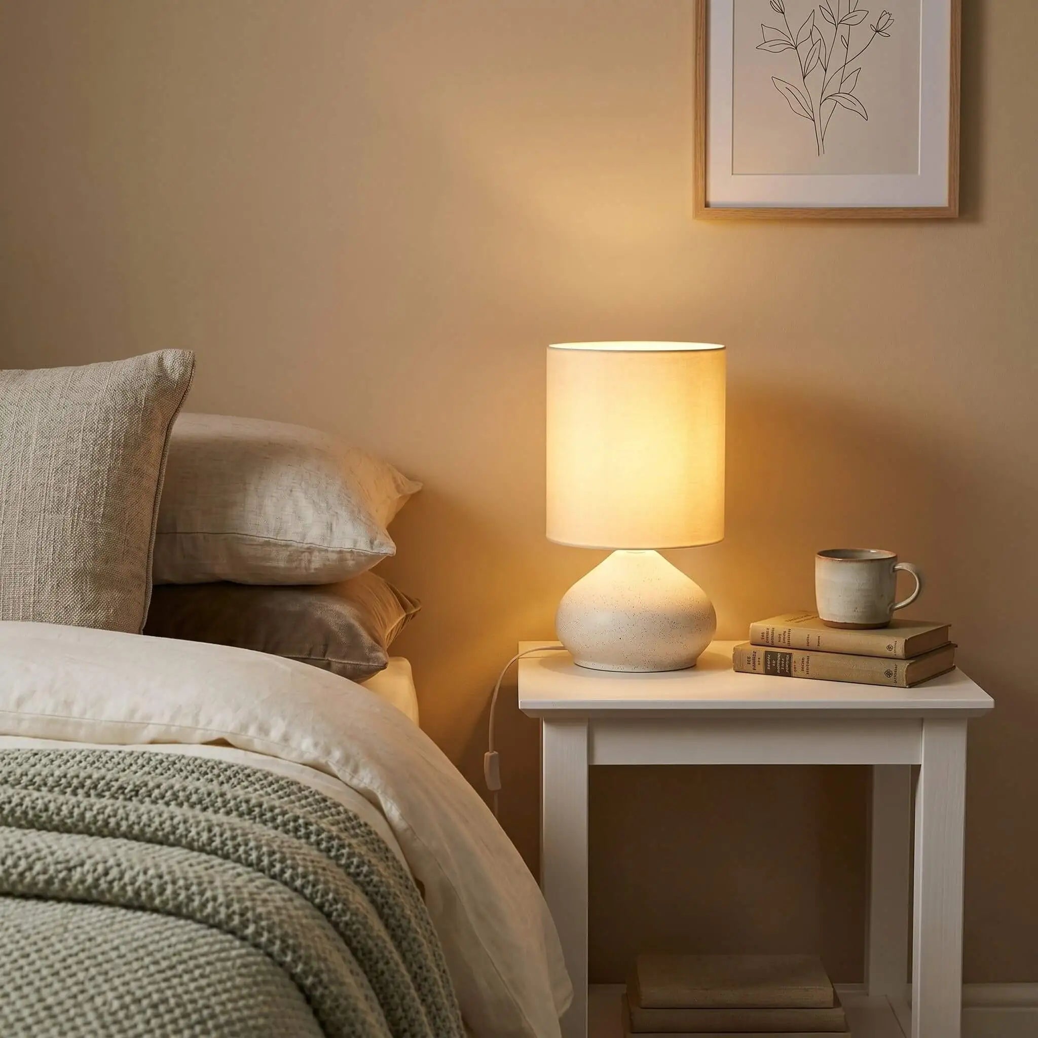 The Quiet Glow Ceramic Lamp