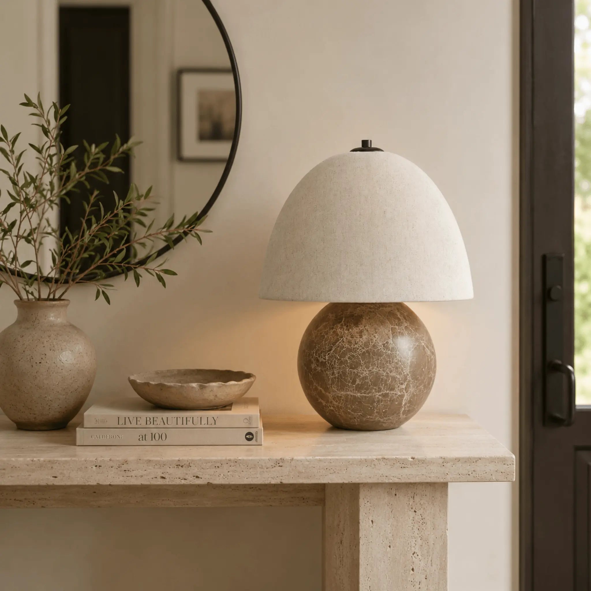 The Quiet Glow Table Lamp