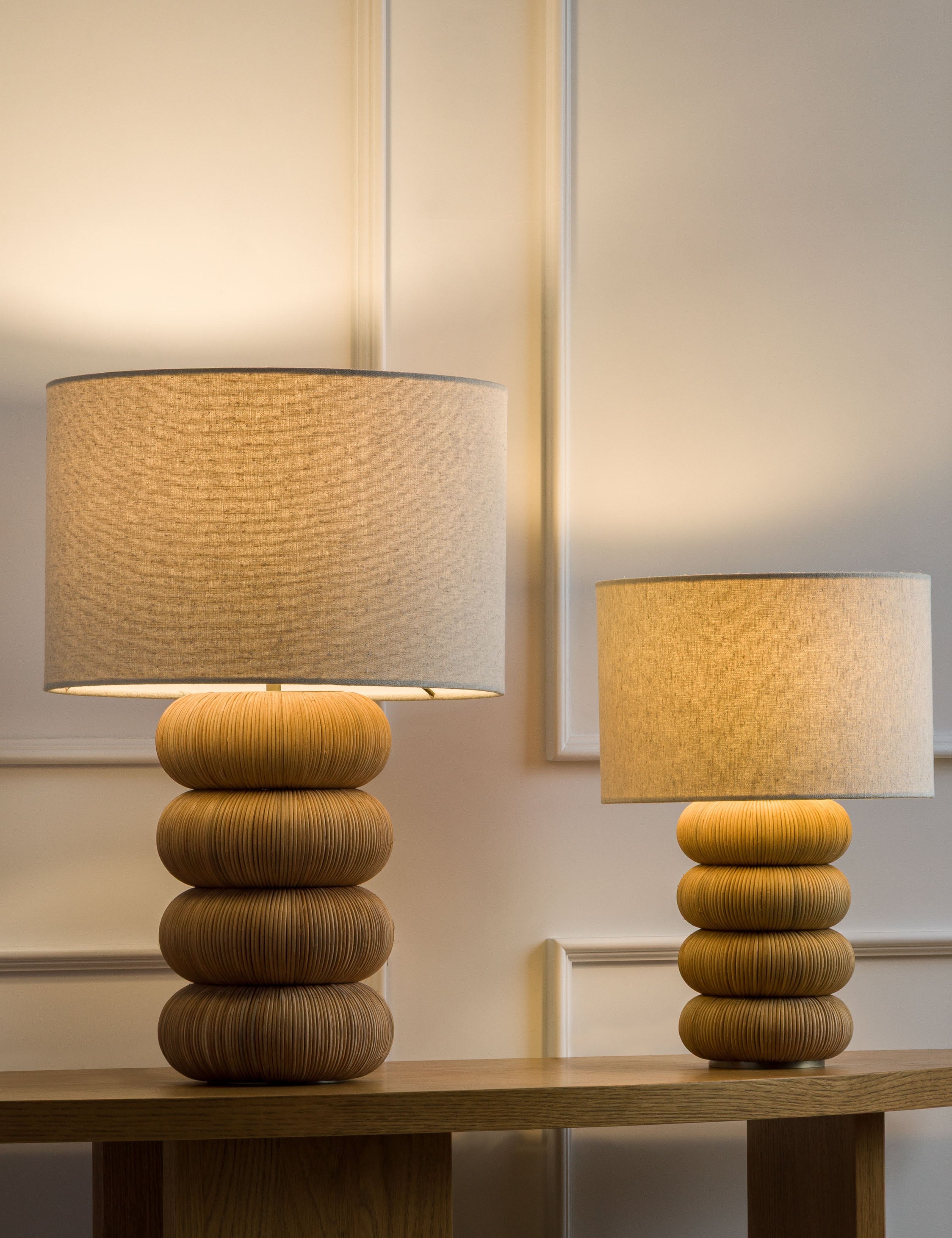 The Quiet Glow Table Lamp